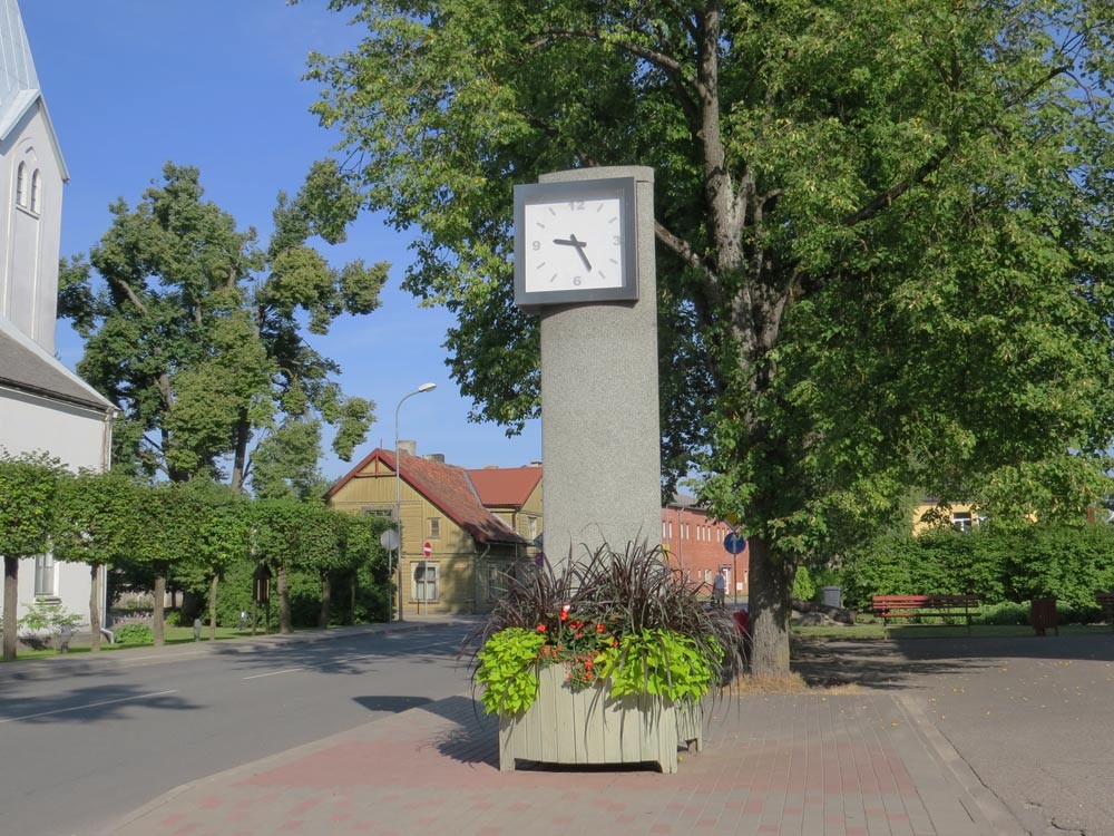  Talsu pulkstenis